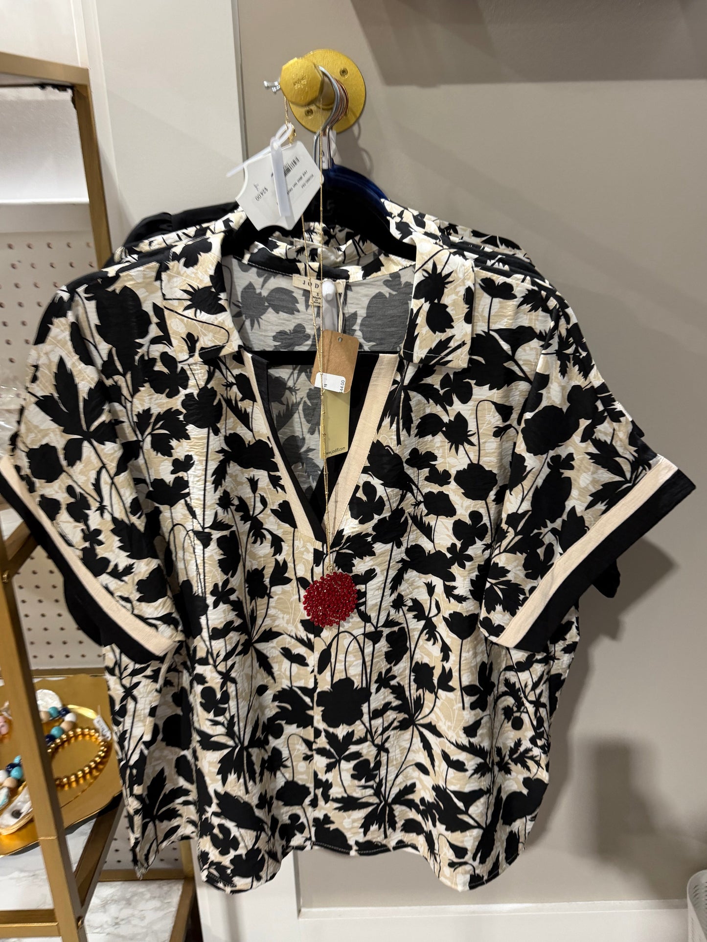 Drop Shoulder Black Flowered Short Sleeve Blouse
