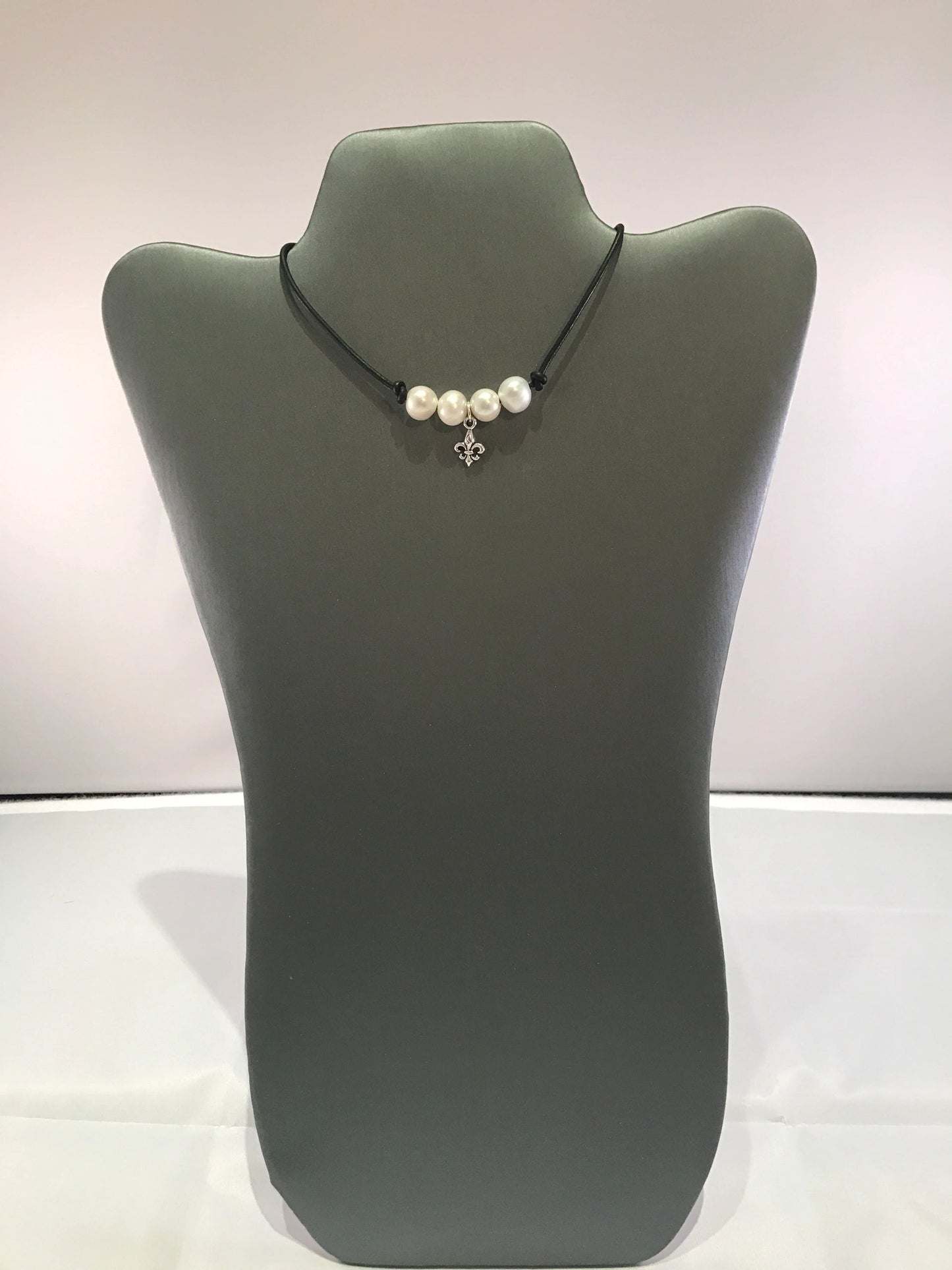 Freshwater pearl with Fleur de Lis choker