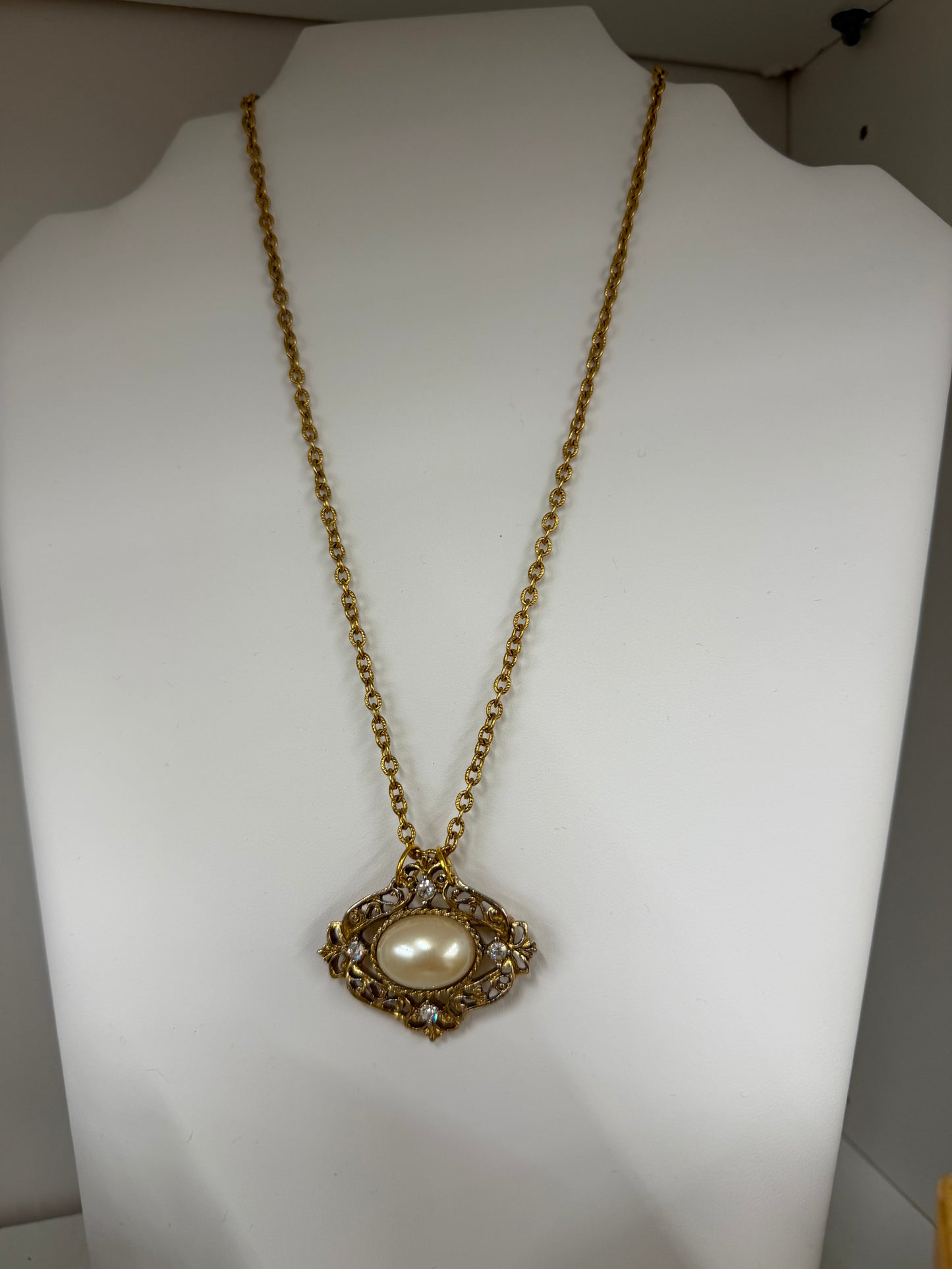 Vintage Pearl Brooch Necklace