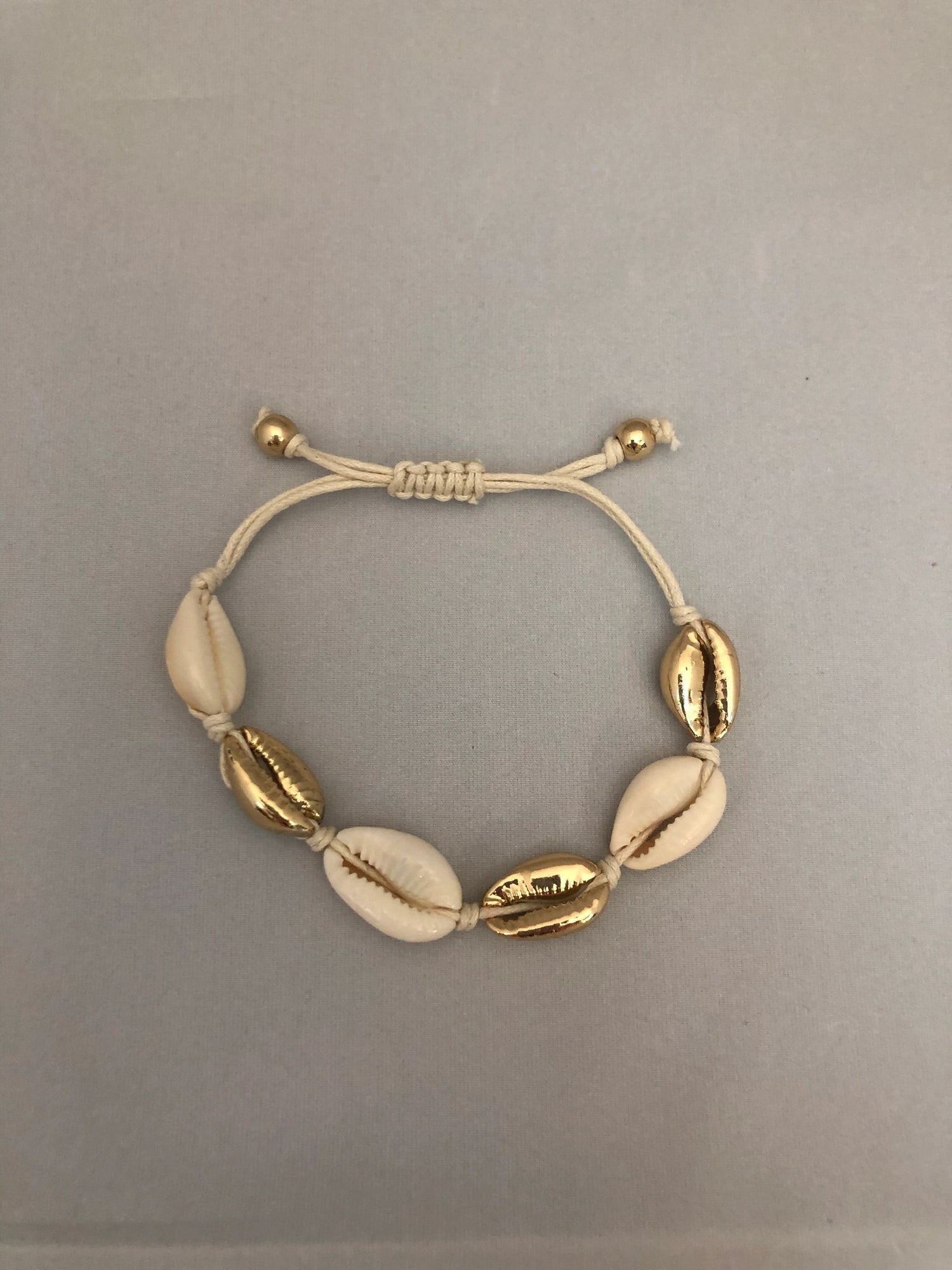 Gold Puka Bead Bracelet | Adjustable Coastal Shell Bracelet